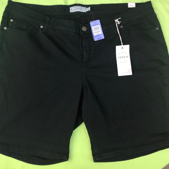 torrid Denim - 🔥NWT🔥 TORRID DENIM SHORTS SIZE 26